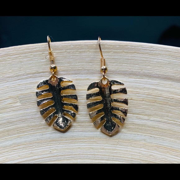 Palm Leaf Dangle Earrings - Picture 2 of 2